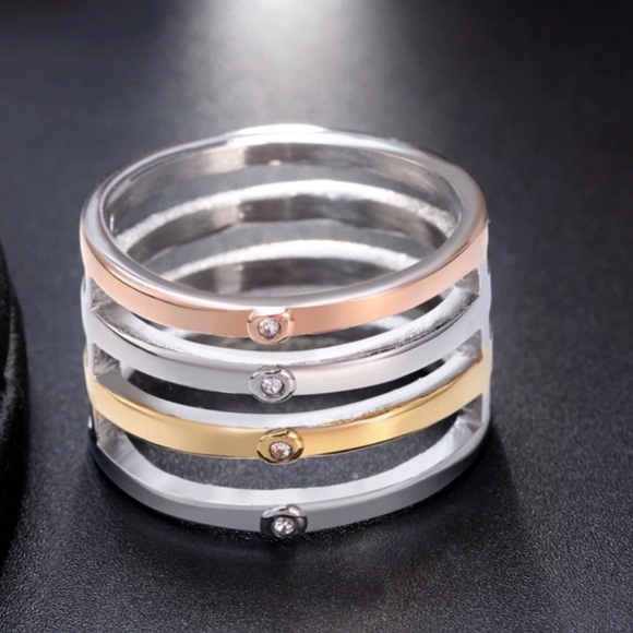 ✨Lines Statement Ring / 316L Stainless Steel Ring✨ - Picture 2 of 2